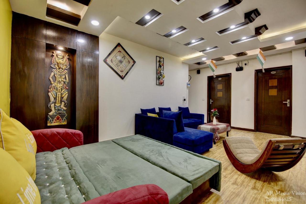 Lime Stays B&B Gk-2 At Greater Kailash Metro South Delhi Nearby Saket Select City Nova Deli Exterior foto