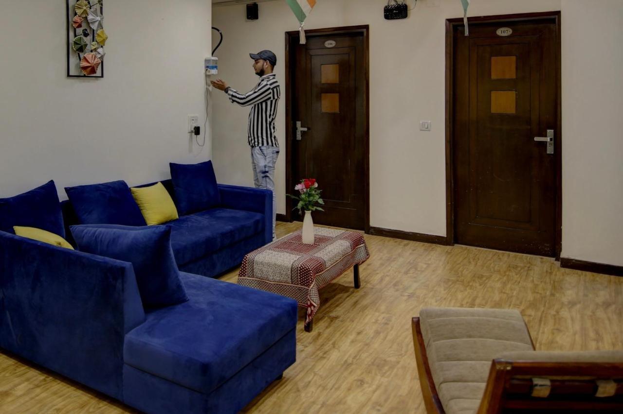 Lime Stays B&B Gk-2 At Greater Kailash Metro South Delhi Nearby Saket Select City Nova Deli Exterior foto