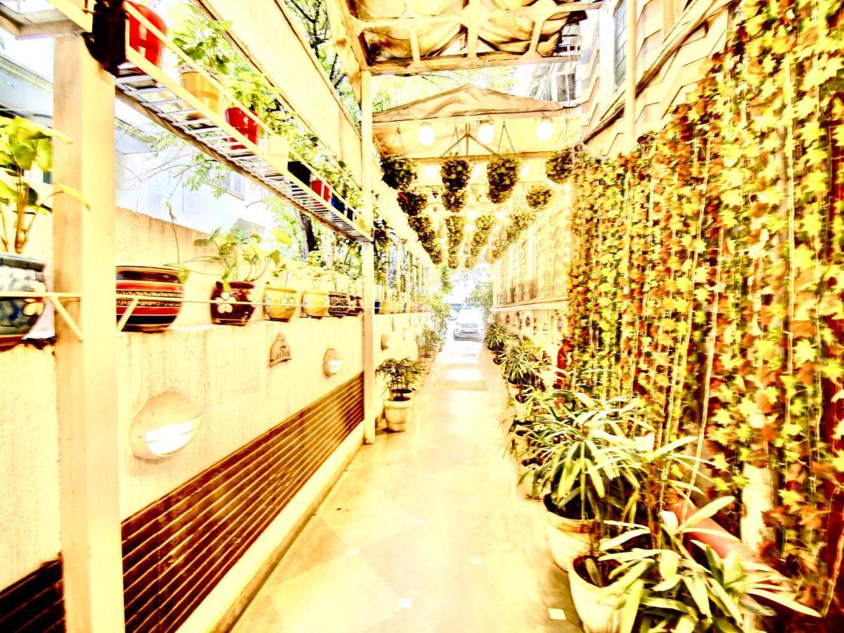 Lime Stays B&B Gk-2 At Greater Kailash Metro South Delhi Nearby Saket Select City Nova Deli Exterior foto